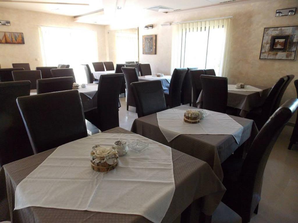 Guesthouse Vila Dnd نيسكا بانجا المظهر الخارجي الصورة