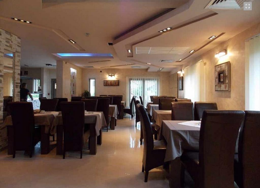 Guesthouse Vila Dnd نيسكا بانجا المظهر الخارجي الصورة