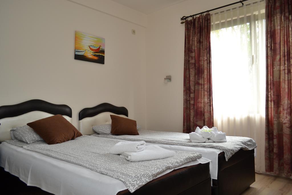 Guesthouse Vila Dnd نيسكا بانجا المظهر الخارجي الصورة